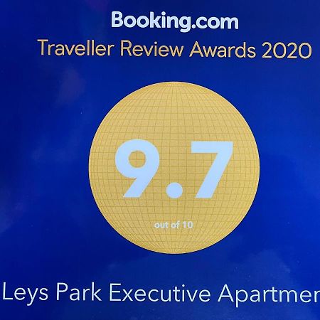 Leys Park Executive Apartments دنفرملاين المظهر الخارجي الصورة