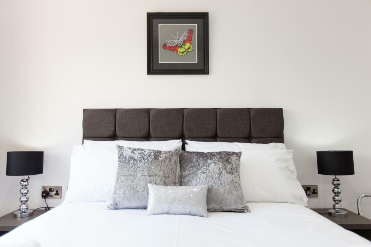 Leys Park Executive Apartments دنفرملاين المظهر الخارجي الصورة