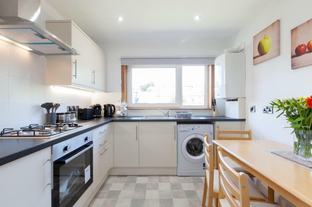 Leys Park Executive Apartments دنفرملاين المظهر الخارجي الصورة